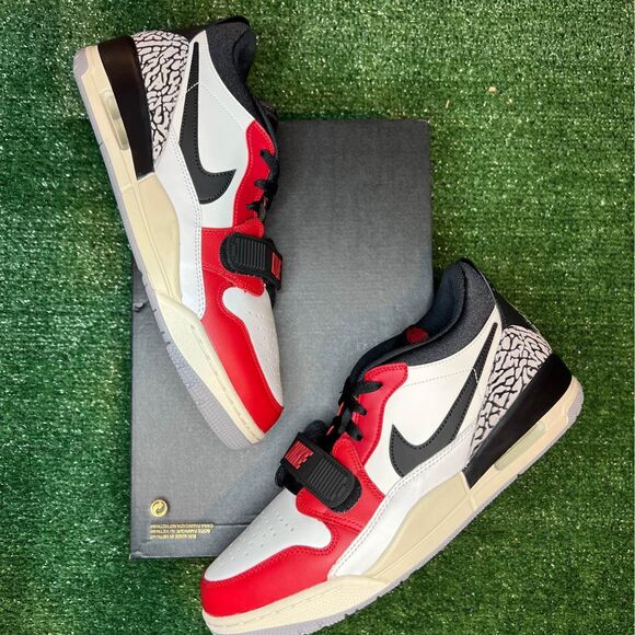 NEW Jordan Legacy 312 Low 'Chicago' Men’s Size 10.5 CD7069-106 - Picture 1 of 5